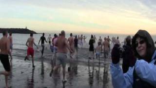 preview picture of video 'Newbiggin by the Sea Boxing Day Dip 2010'