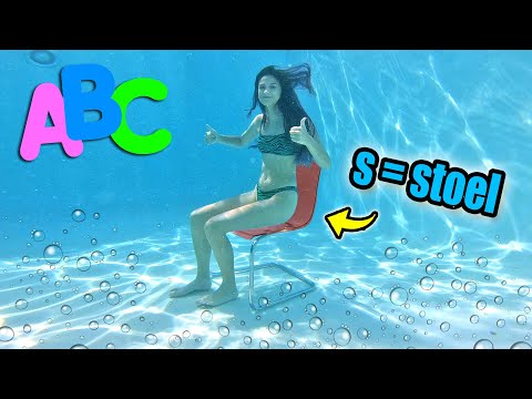 ABC ALFABET ZWEMBAD CHALLENGE! || Fan Friday