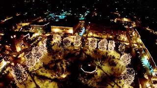 preview picture of video 'Lighting of the Woodstock Square'