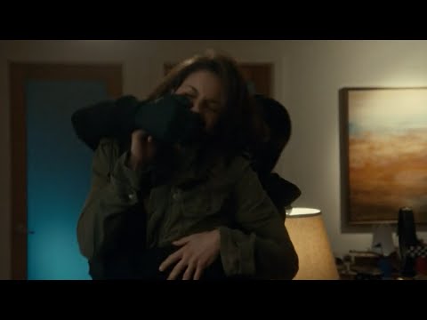 ~* Rookie Blue Season 6 Episode 1 (6 x 01) - Andy Gets Attacked *~