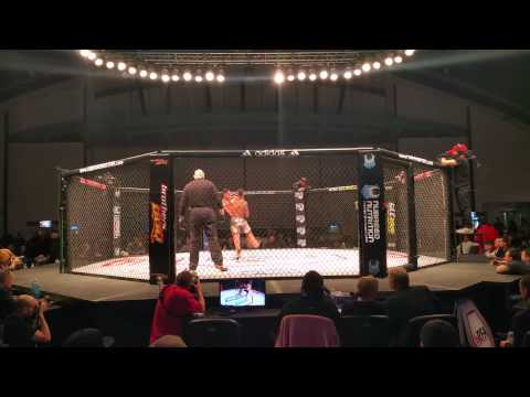 Timothy Quiroga Pro Fight Debut Round 2