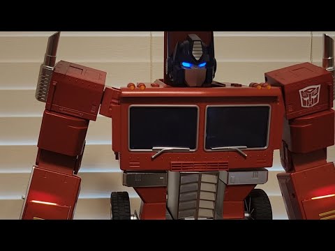 Robosen Transformers Elite Core Optimus Prime