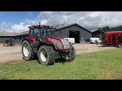 Valtra T180 tractor - Kapow online Auctions