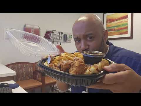 Tap 42's Chicken and Waffles Food Review