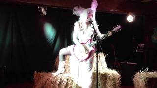 I'm Tired - Hannah Golightly (Live at Dr Sketchy's)