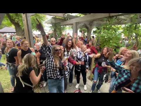 Promotional video thumbnail 2 for Jeff James - A Modern One Man Band