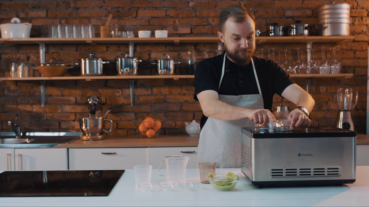 Мороженица GEMLUX GL-ICM507