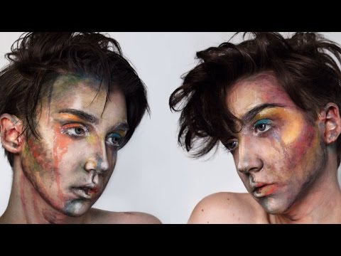 Decolorazione della persona da orli Il pigmentary nota su una fronte un segno