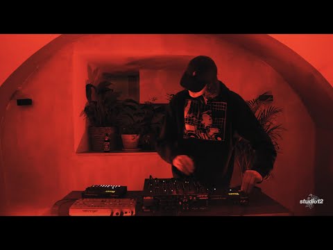 "Studio Concert" 01 w/ Lange: techno (live)