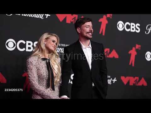  Thea Booysen and MrBeast attend the 2025 MTV Video Music Awards at UBS Arena on September 7, 2025 