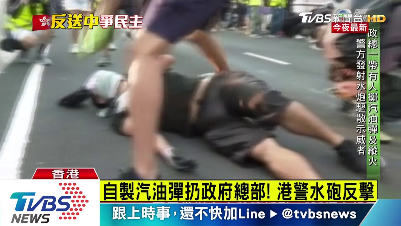 築路障隨機縱火! 香港抗議傍晚衝突擴大