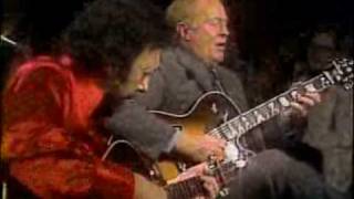 Barney Kessel and Herb Ellis playing  "Oh Lady Be Good"