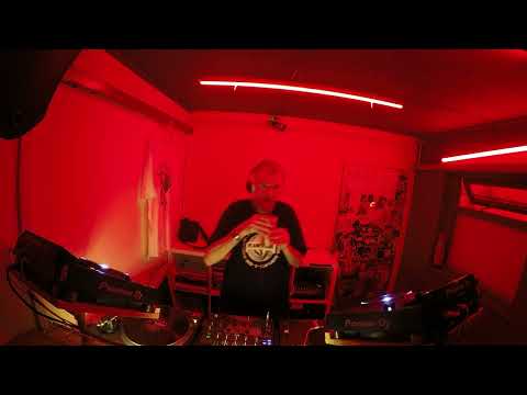 HUGHESEE // 1-Hour DJ Mix ~ Techstep / Drum & Bass