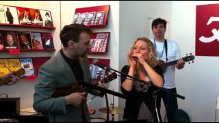 Ich spiele Ukulele (und hab' Spaß): Iso Herquist auf der Musikmesse 2012