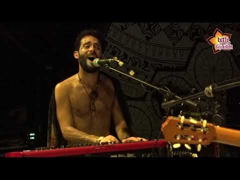 AIÊ performing 'águas de oxalá (luiz gabriel lopes - sérgio pererê)'at BaliSpirit Festival 2019