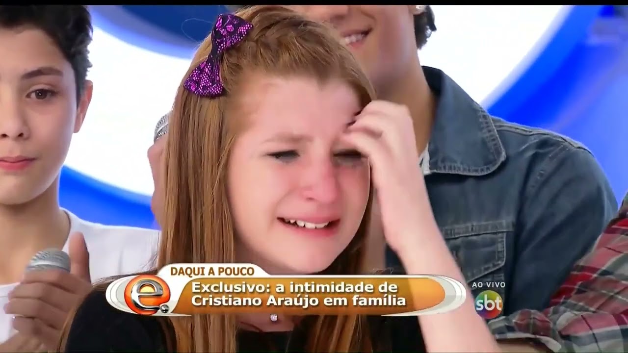 elenco de Chiquititas ganham homenagens de seus pais - programa Eliana - (28/06/2015)