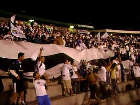 "Se viene la banda del albo" Barra: Vltra Svr &bull; Club: Comunicaciones