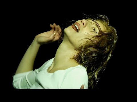 Tei Shi - QQ { Quédate Queriéndome} (Official Music Video)