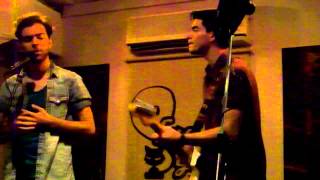 Polar Bears live @ 4 Gatos - Kissing you