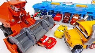 Frank Drank All The Water In The Pool~! Disney Cars Pool