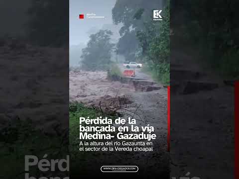 🔴 Emergencia en Medina🔴  Fuertes lluvias colapsan vía principal.