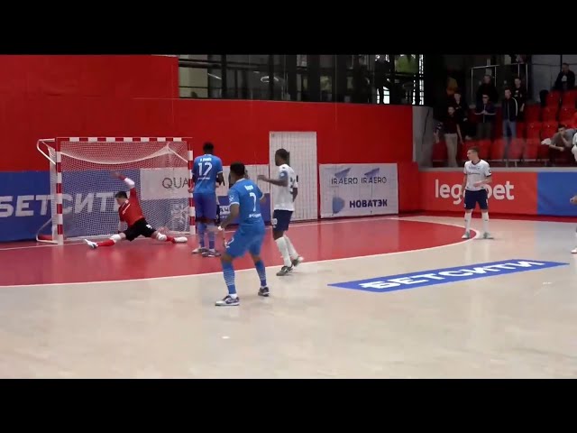 Мини-футбольный «ИрАэро» поделил очки 9 тура Суперлиги с «Сибиряком»