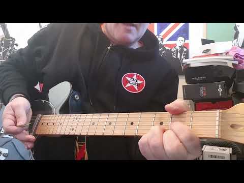 Charlie Don't Surf - The Clash