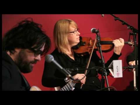Bob Schneider - "Love Is Everywhere" ft. Tosca Strings