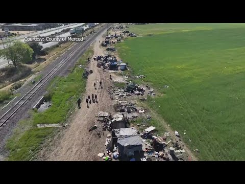 'Unsafe, unsanitary, unacceptable': Merced homeless encampment off Hwy 99 removed 