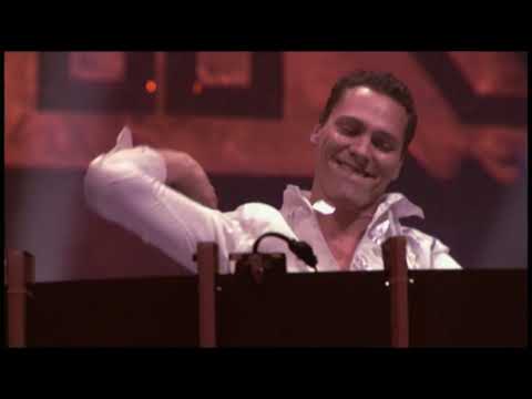 Tiesto in Concert 2004 (with bonus clips)