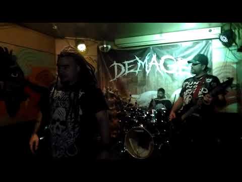 Demage - život