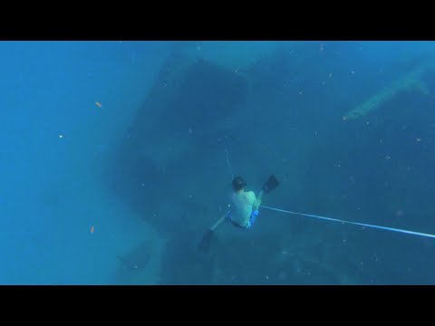 FIGHTING GIANT FISH (PART 1)