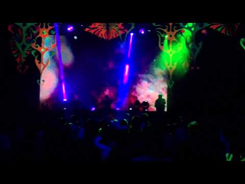 Outer Signal Live @ Sonic Circus YOYO 13/06/2015 PARIS