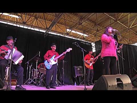 Tomas Navarro y Conjunto Amable featuring Linda Escobar @ Tejano Conjunto Festival 2013