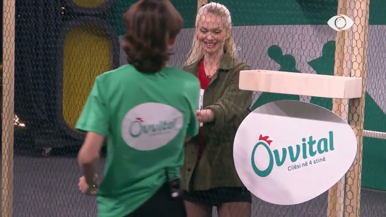 Raundi final/ Gjesti arrin të vendos vezën në kuti i pari dhe të fitojë sfidën