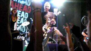 Zebrahead - She Don&#39;t Wanna Rock  Live in Madrid 2011
