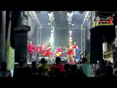 Chanchona Supersónica Ahí viene una mujer caminando