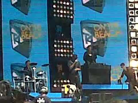 Taio Cruz at T4 ON THE BEACH