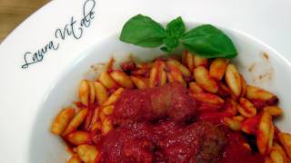 Italian Sunday Sauce – Recipe by Laura Vitale – Laura in the Kitchen Episode 164