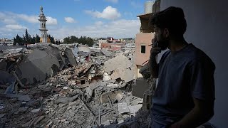 Lübnan'da İsrail saldırısı: Sur yakınlarında enkazdan cesetler çıkarıldı