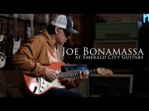 Joe Bonamassa - The Rolling Stones and his Signature Model Martin 000-45!