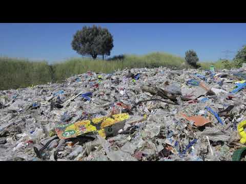 Top Channel/ Plehrat e BE ‘pushtojnë’ Turqinë/ Ankaraja ndalon importimin e mbetjeve plastike