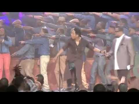 Sneek Preview #3: Hezekiah Walker Sings with Deitrick Haddon's LXW