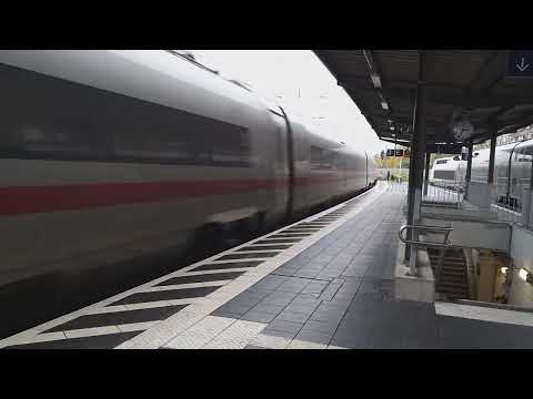 Durchfahrt ICE 78 nach Zürich HB in Rastatt; TGV wird überholt