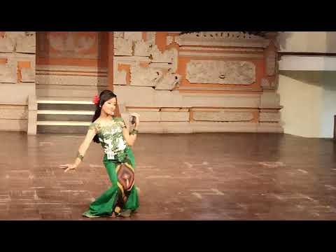 BUNGA SUNAR RAGA  - DAYU KIRANI  (PSR PROPENSI BALI TINGKAT SMP 2019)