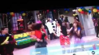 Twist My Hips Shake It Up