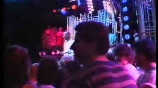 Hot Chocolate - Tears On The Telephone. Top Of The Pops 1983