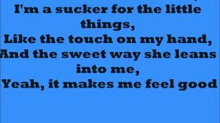 Hunter Hayes- Love Makes Me (Lyrics)