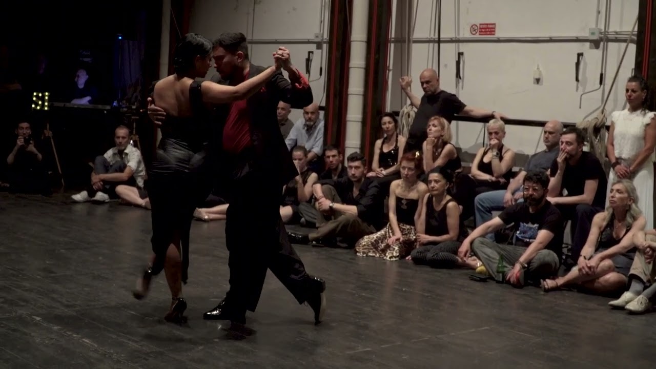 Video thumbnail for Corina Herrera y Octavio Fernandez Milonga Si - tango club - Bologna