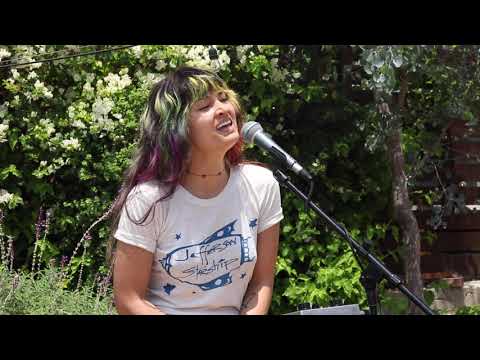 Lauren Ruth Ward - Goddess (Live) | Treehouse Sessions